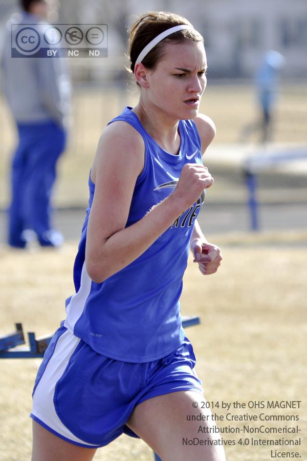 Amy Filzen placed 3rd in the girls 1600 meter run