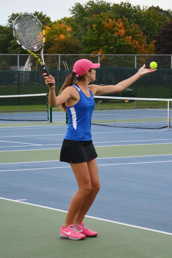 Gabrielle Deml sets up a serve