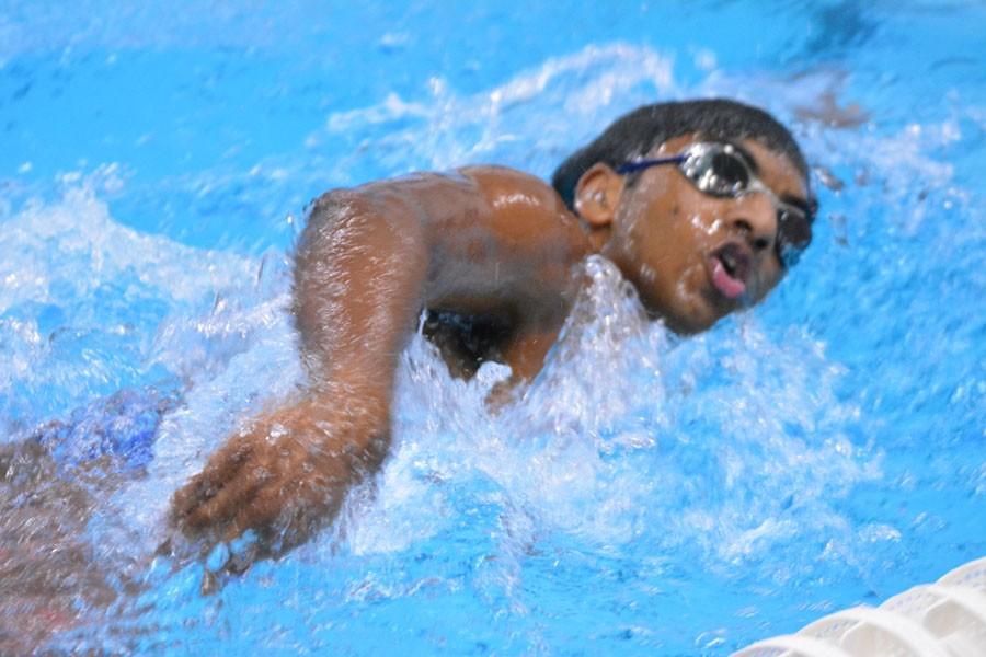 Junior Ghoutham Manokar swims freestyle at full sprint