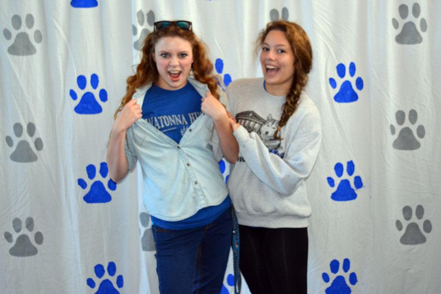Magnet 2015 Homecoming Booth