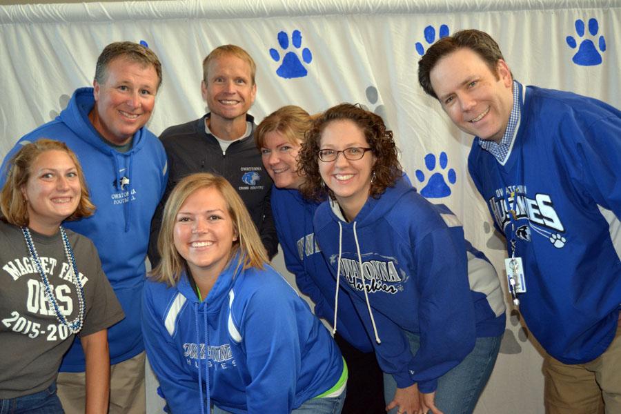 Magnet 2015 Homecoming Booth