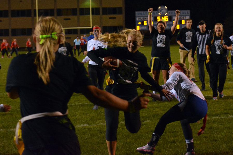 Photo Gallery: Powder Puff