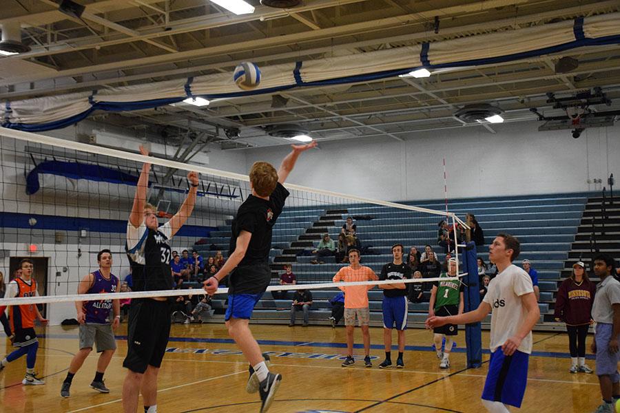 Snow Week volleyball extravaganza