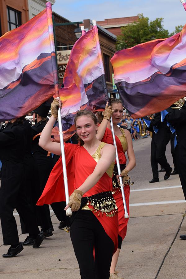 Homecoming parade brings out the community