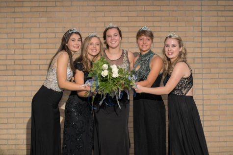 The top five queen candidates posing for a photo