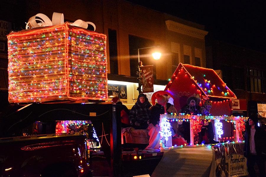 Christmas spirit comes to Owatonna