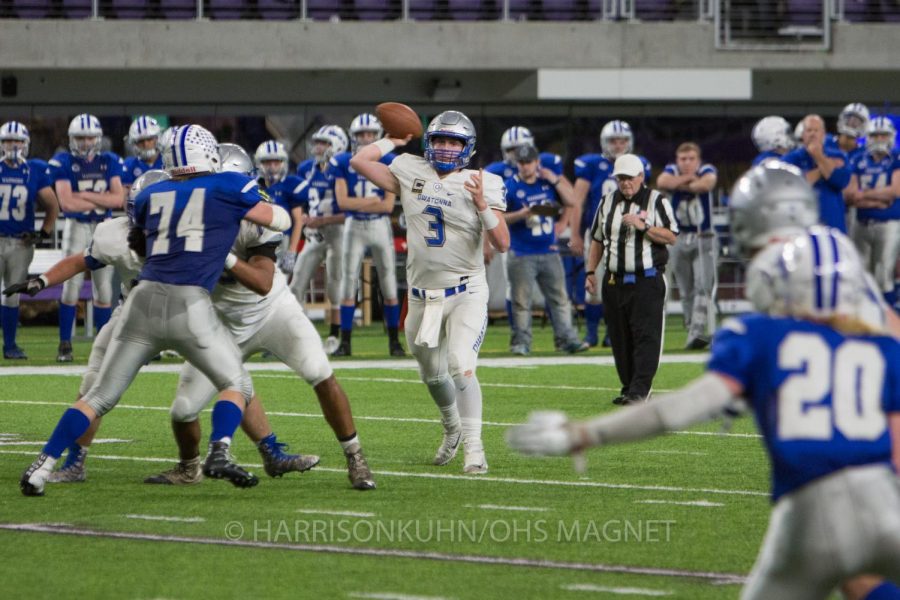 Abe Havelka fires a pass down the field