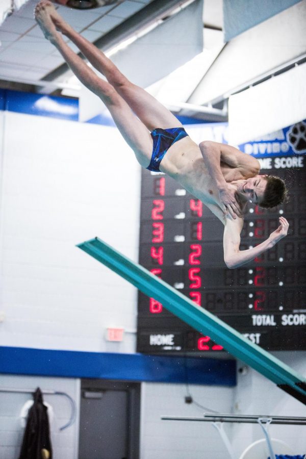 Sophomore Colten Kamholtz attempts a twist