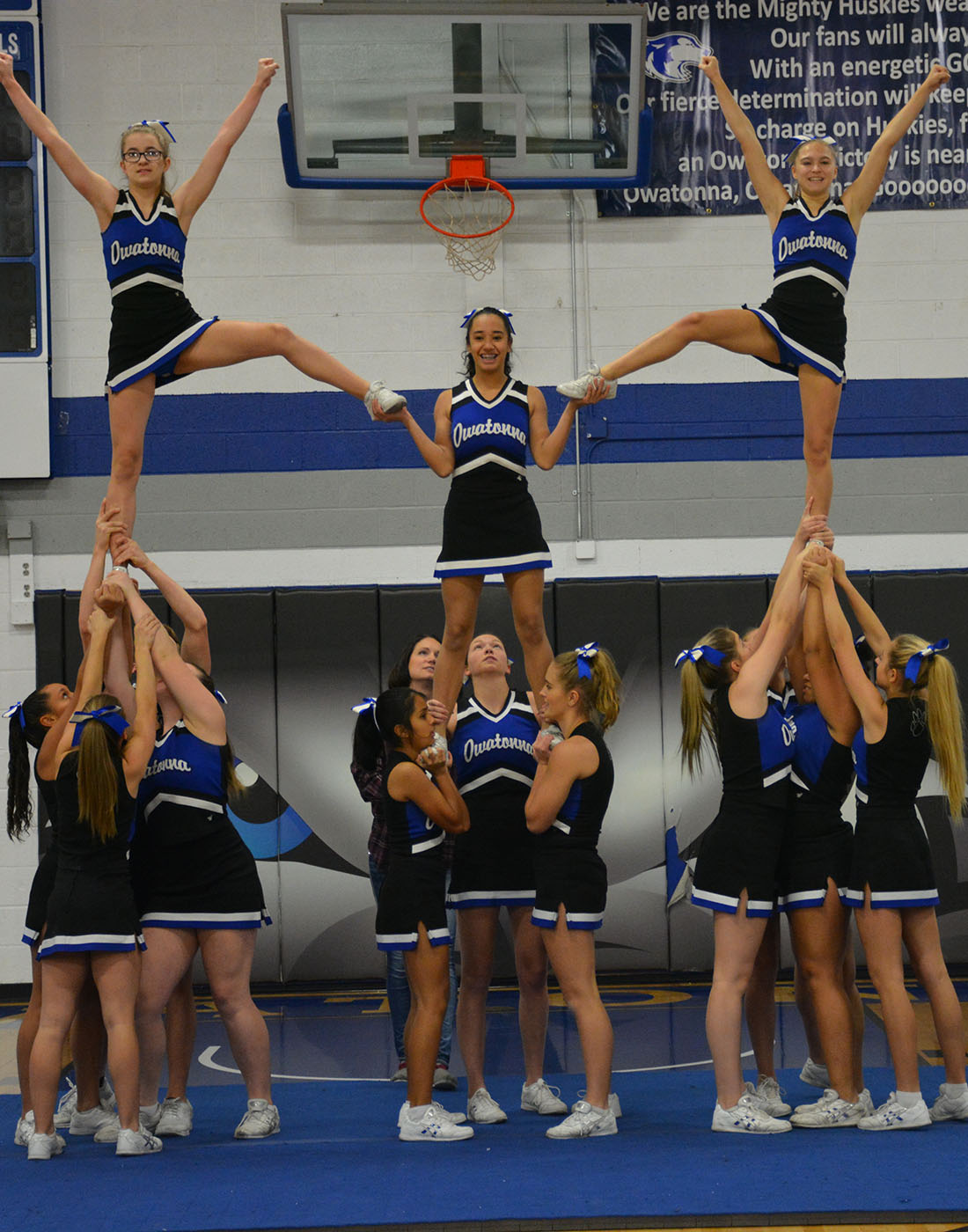 Photo gallery: Football sendoff pepfest