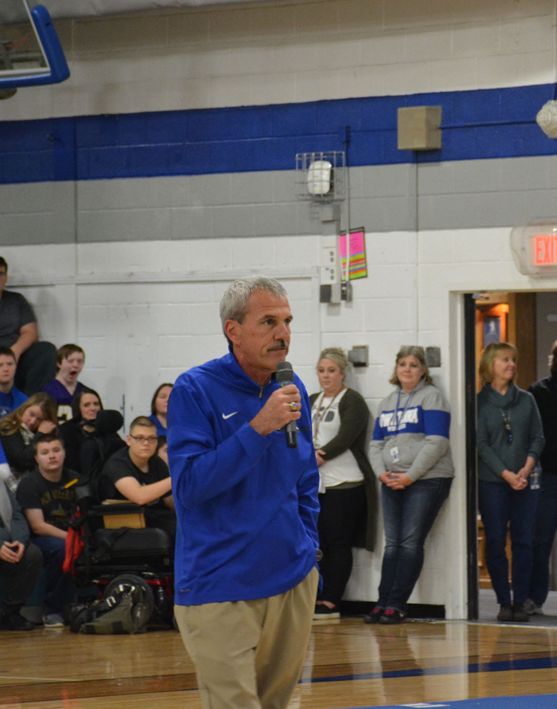 Photo gallery: Football sendoff pepfest