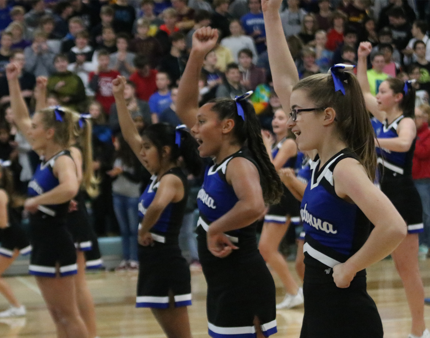 Photo gallery: Football sendoff pepfest