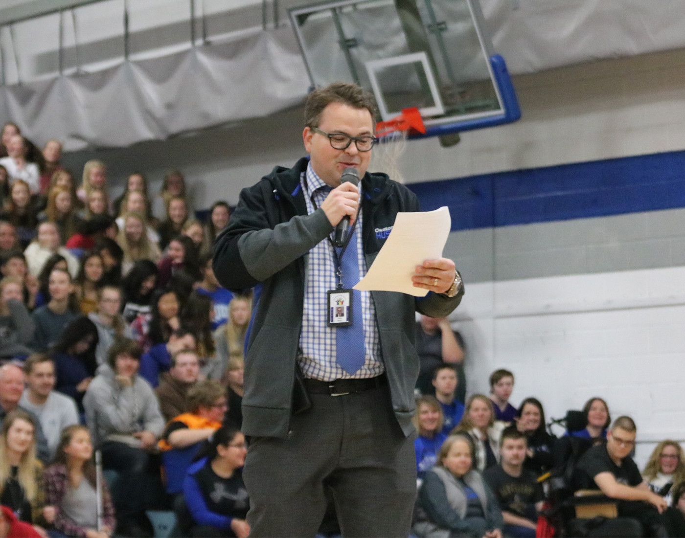 Photo gallery: Football sendoff pepfest