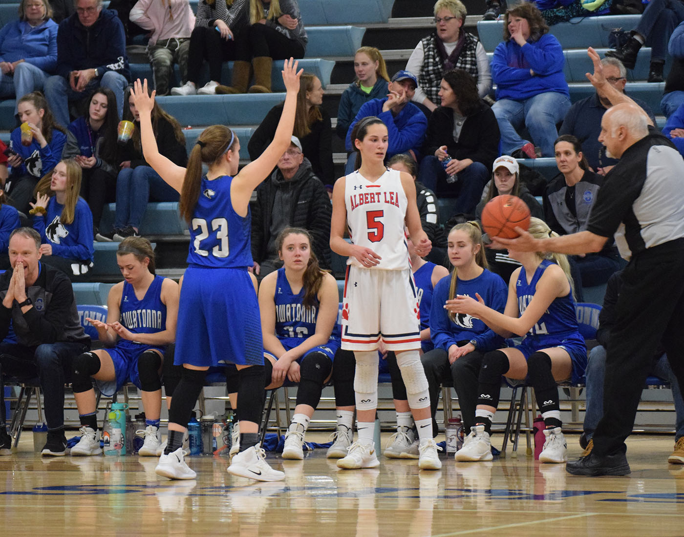 OHS Girls Basketball working it on the court