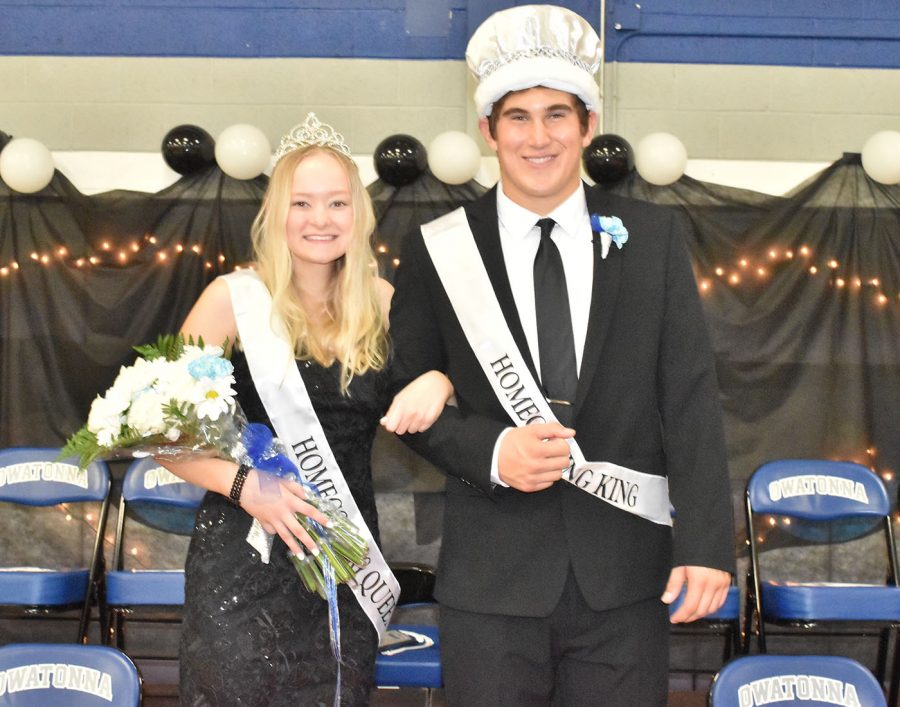 2019 Homecoming Queen Julia Dallenbach and King Carson DeKam