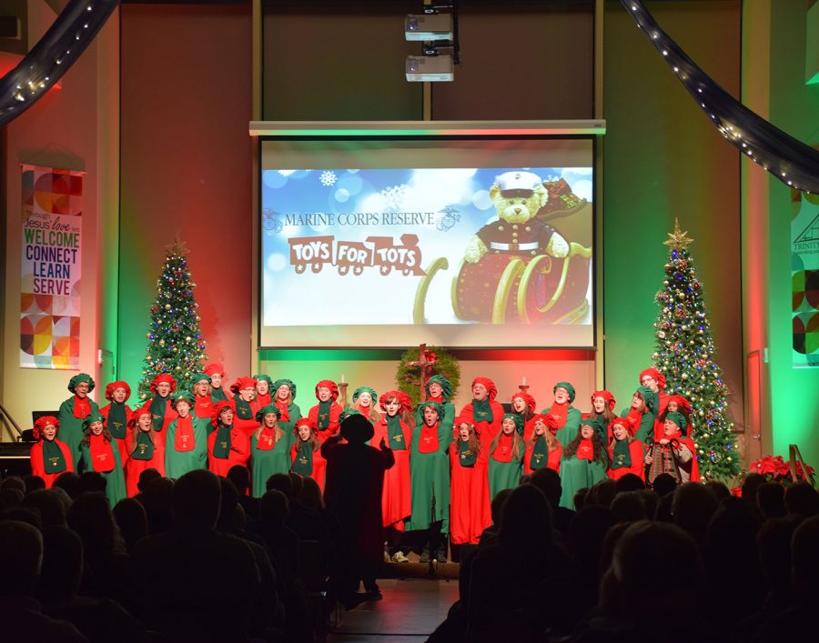 OHS+Carolers+preforming+at+the+Toys+for+Tots+concert.+