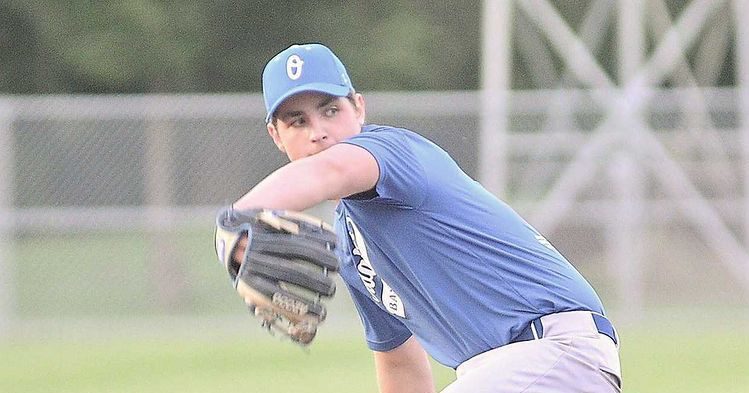 Jacob+Meiners+pitching+for+the+Owatonna+Huskies+
