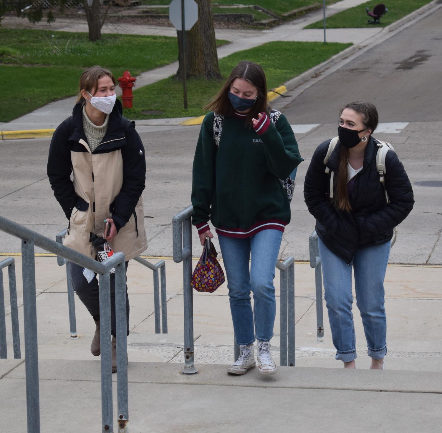 Students participate in state walk out