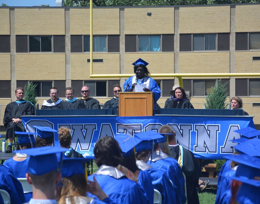 Wilo Omot giving the second speech of the 2021 Class