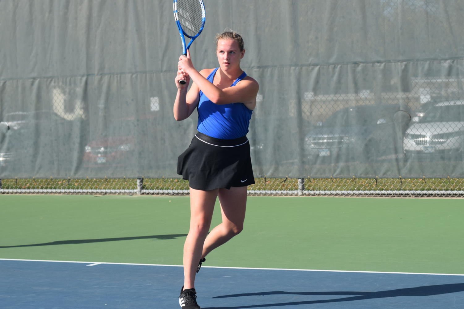 Girls tennis keeps swinging