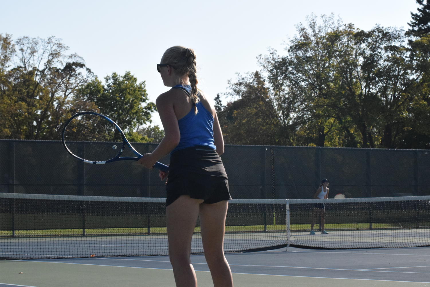 Girls tennis keeps swinging