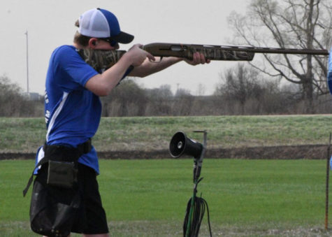 7th grader Jackson Davis in practice taking aim before shooting.
