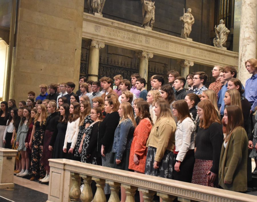 OHS Concert Choir performs at the Basilica of  Saint Mary.