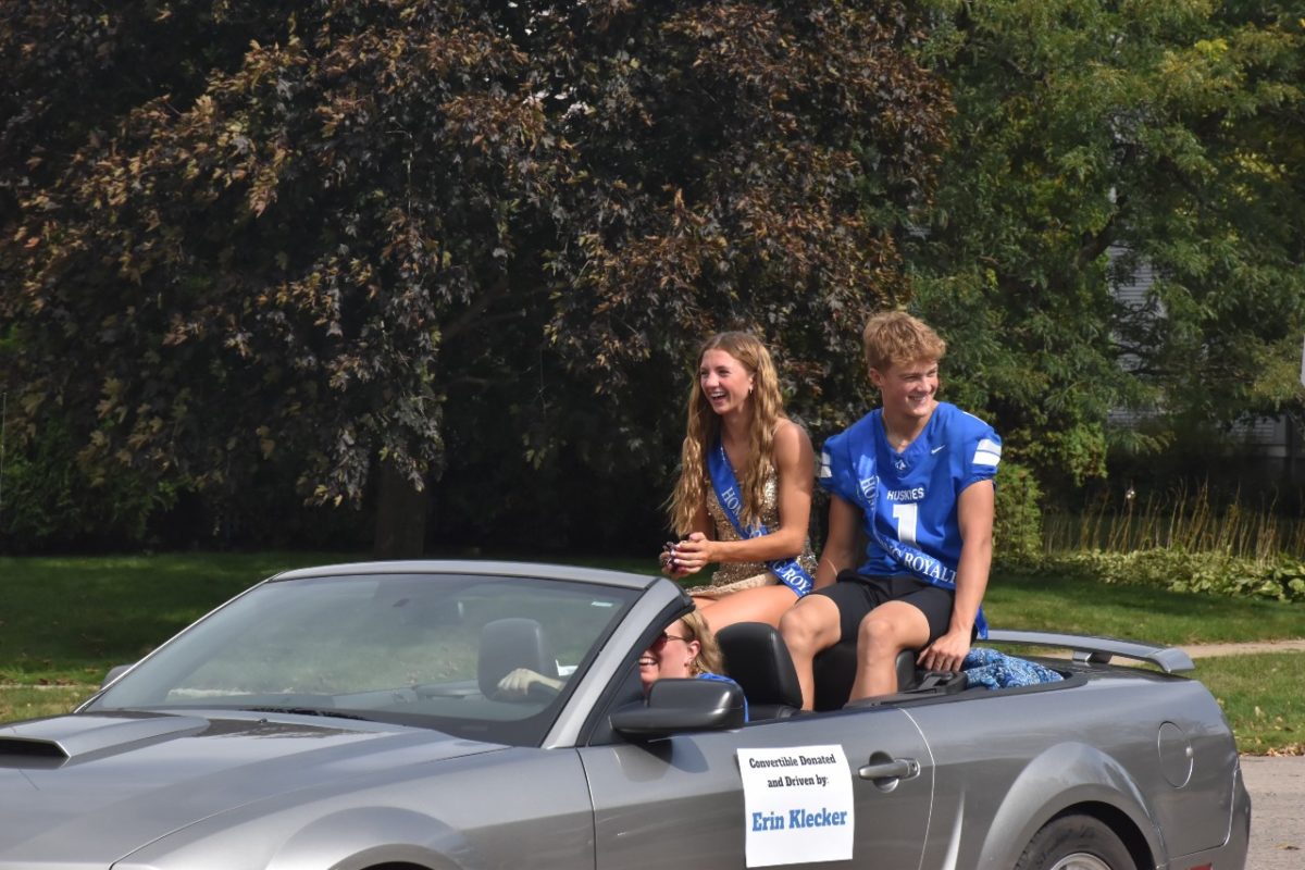 Top 12 Candidates Carsyn Brady and Owen Beyer going through the parade.