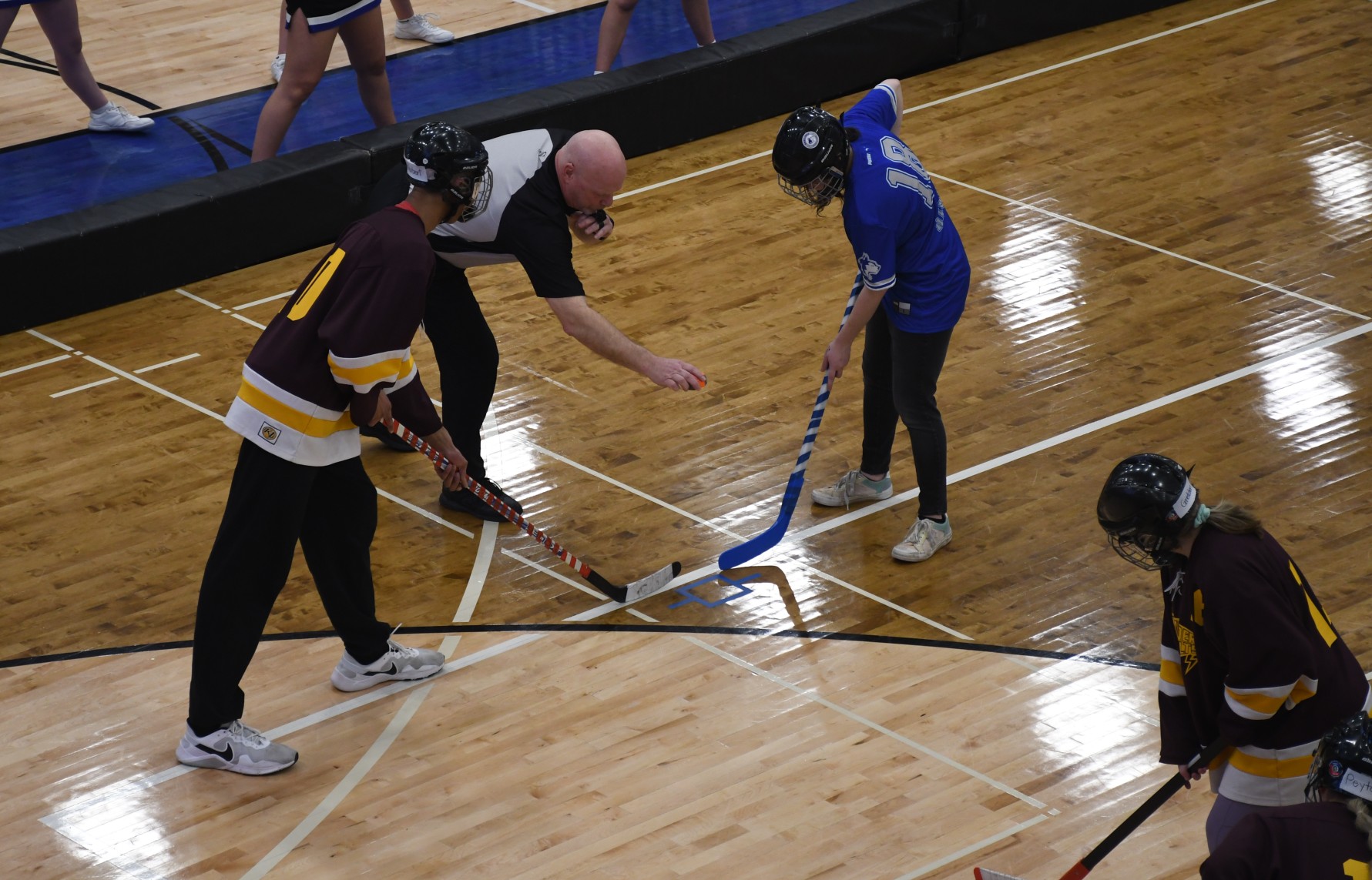 OHS Floor Hockey celebrates team success on senior night