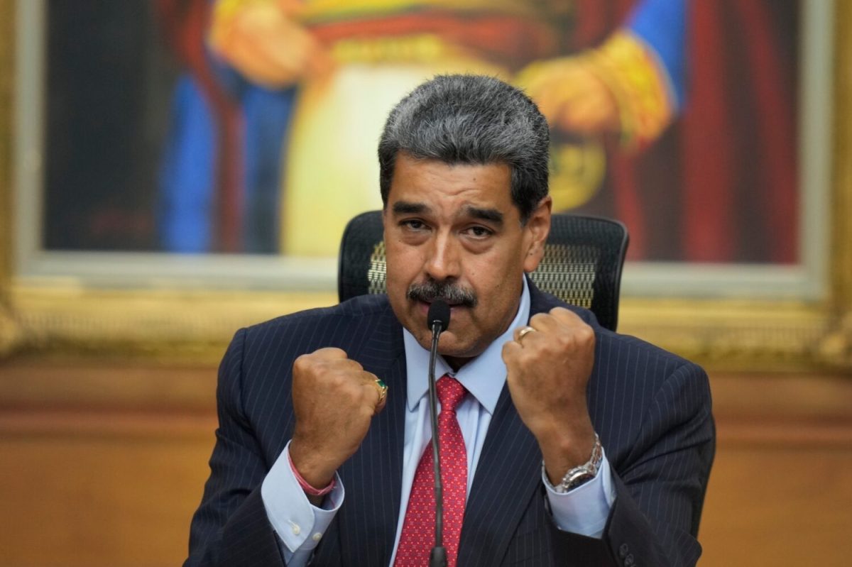 An image showing Maduro speaking into a microphone. 

Photo credit: Ktarnews